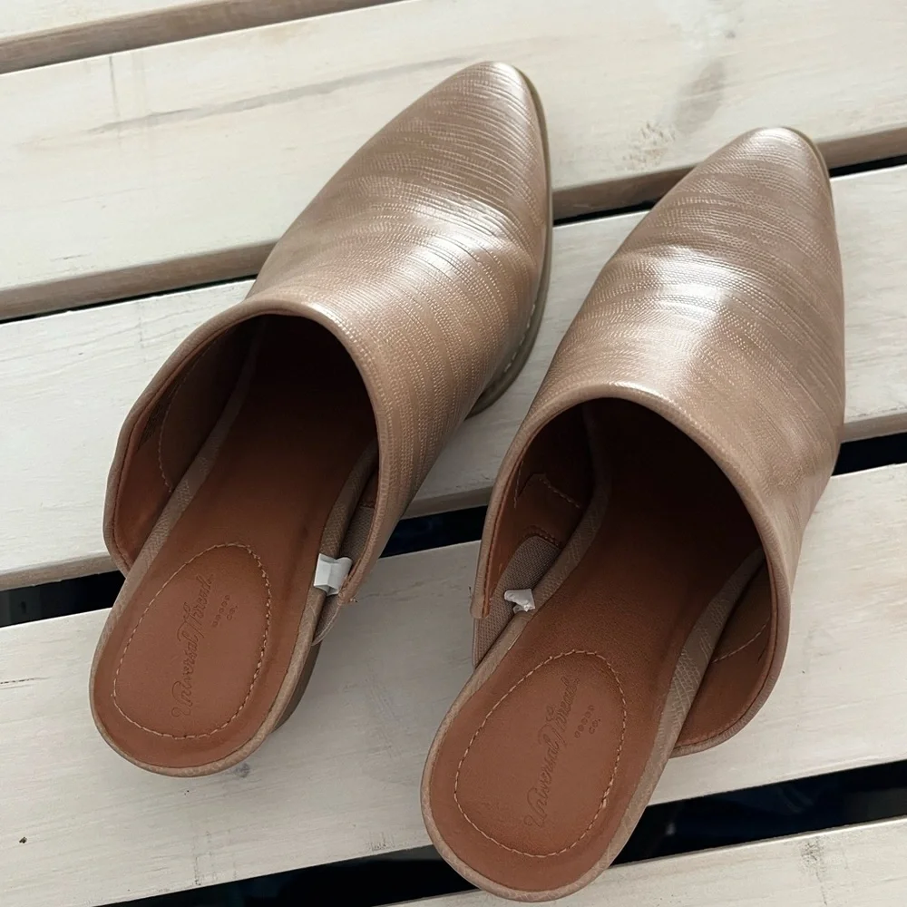 Universal Thread Mules - Picture 2 of 5
